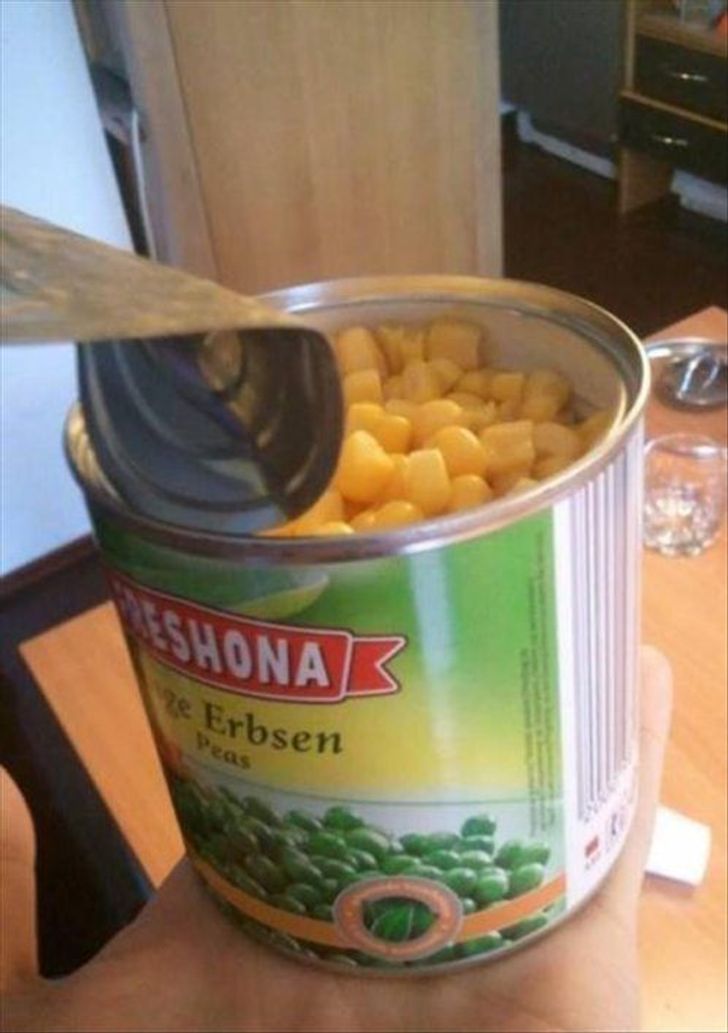 Kayanya Bakalan Ada yang Dipecat Gara-Gara 4 Benda Ini